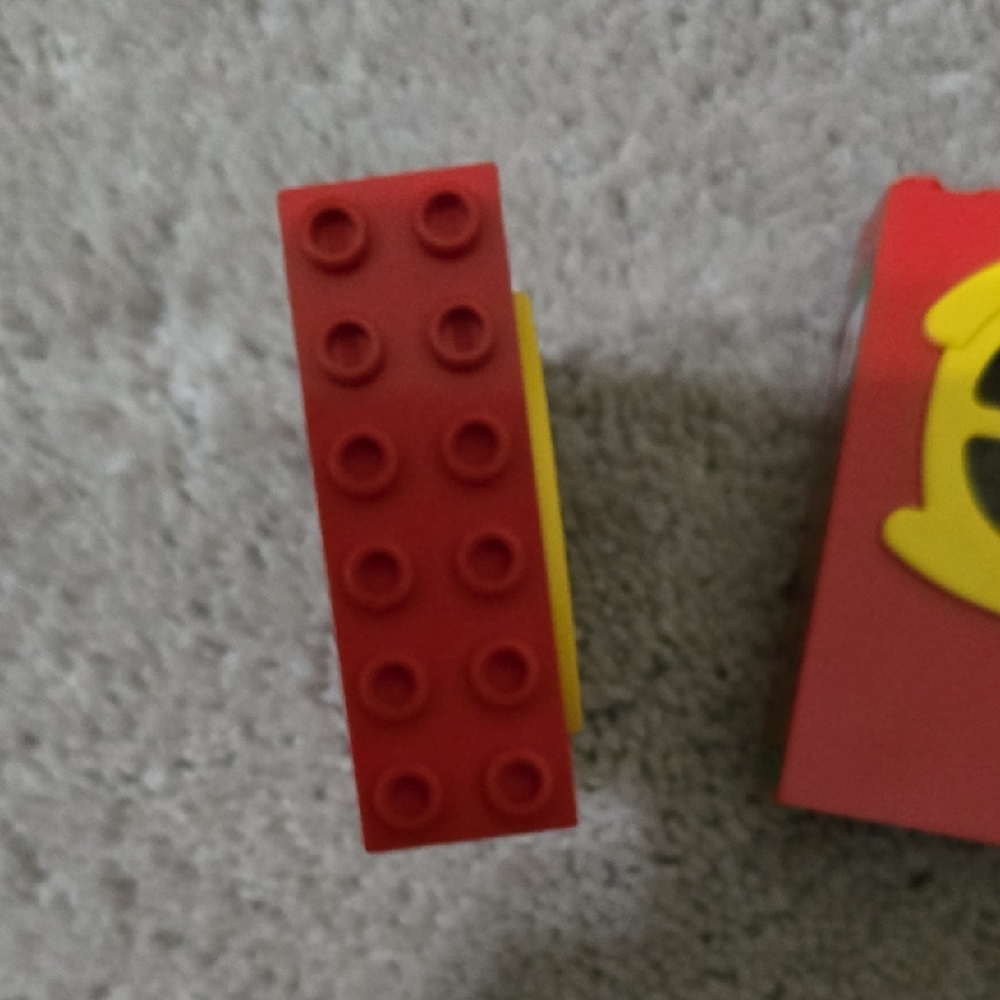 Set of 2: LEGO Vintage Red & Yellow Building Block Pieces-Doors or Windows - Picture 5 of 6